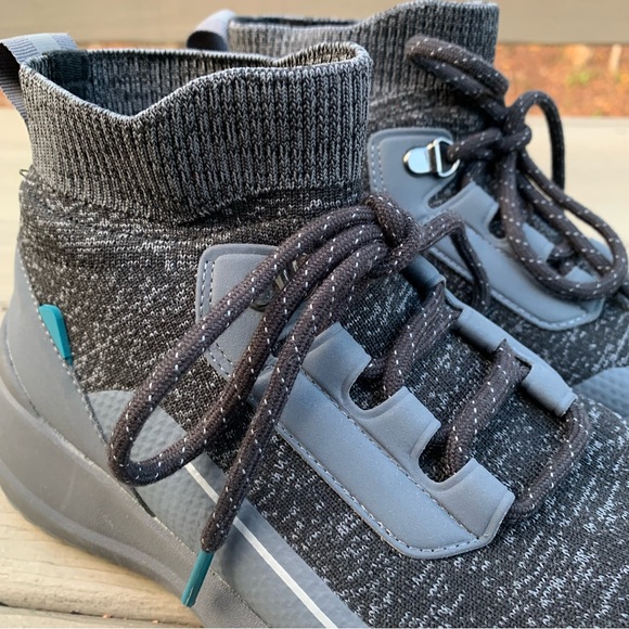 NWOB Vessi Cloudburst High Top Waterproof Shoes in Peak Black size 9 - Picture 7 of 16